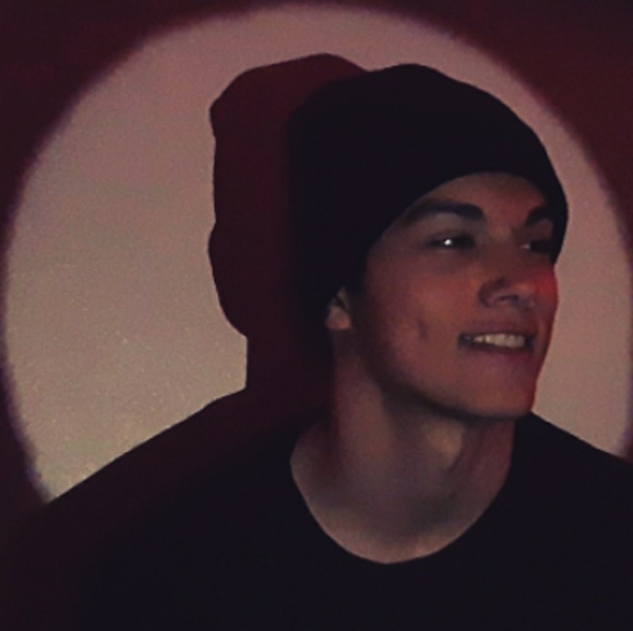 Meet your Posher, Nathan - Picture 1 of 1
